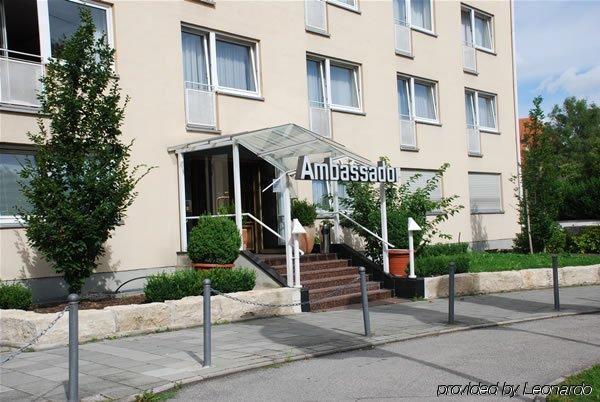Ambassador Parkhotel 3* München