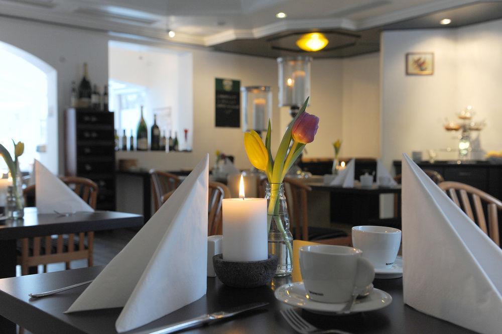Ambassador Parkhotel 3* München