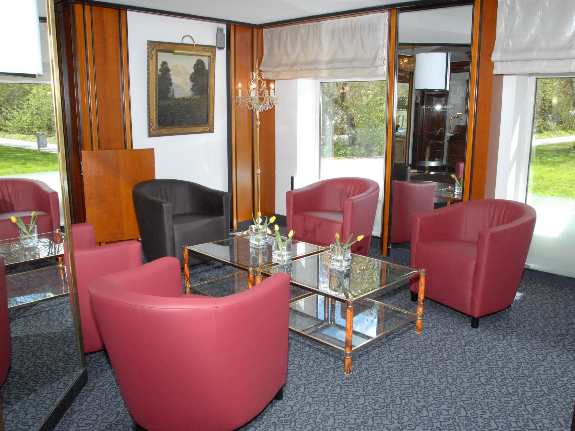 Ambassador Parkhotel Hotel 3*