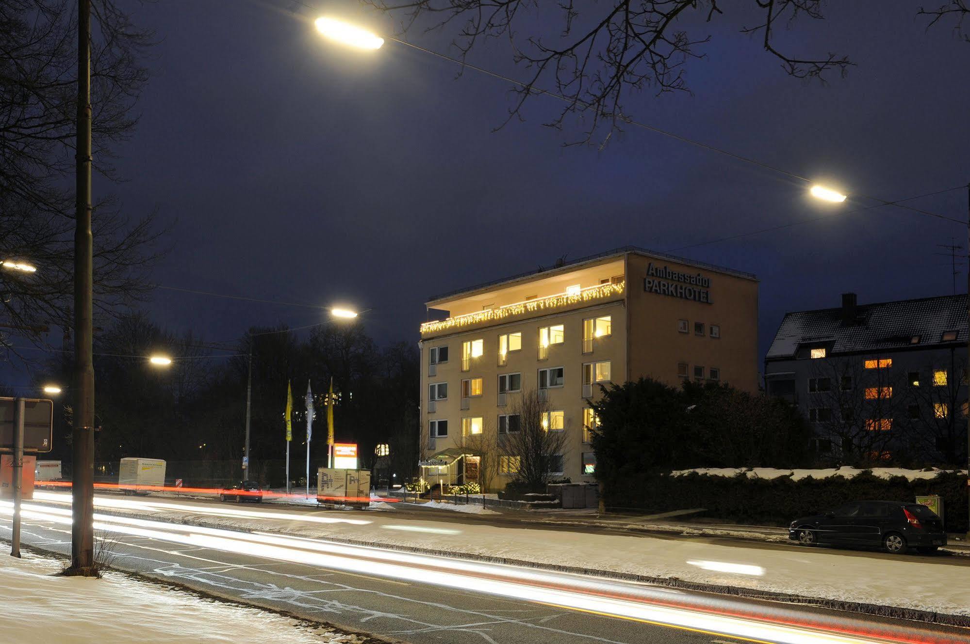 Ambassador Parkhotel Hotel 3*